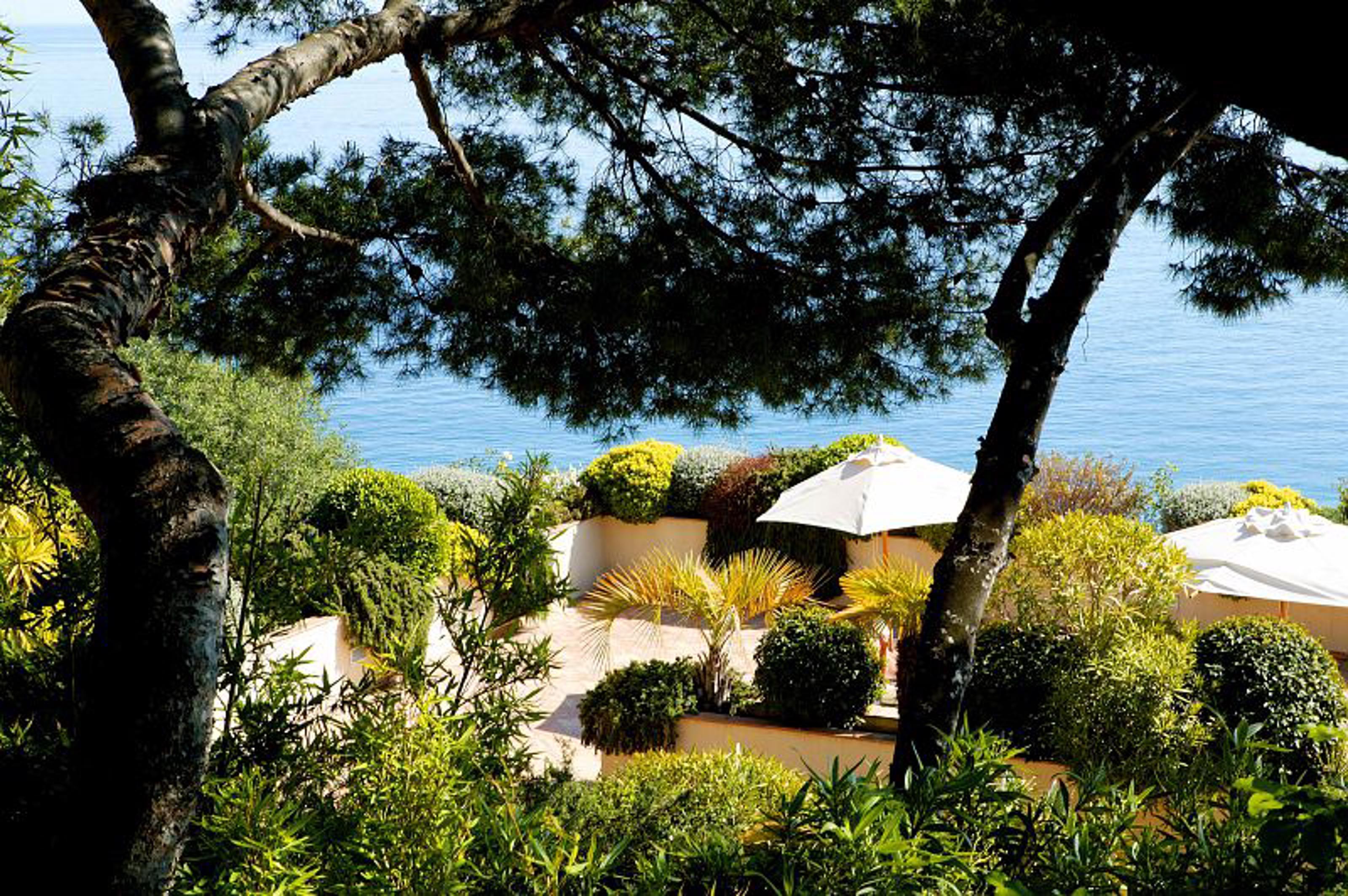 Hotel La Pérouse Baie Des Anges Nizza