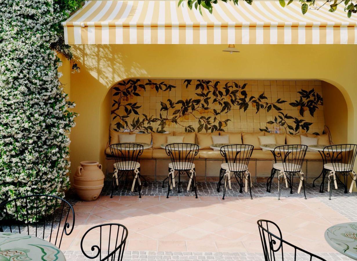 Hotel La Perouse Baie Des Anges Nizza