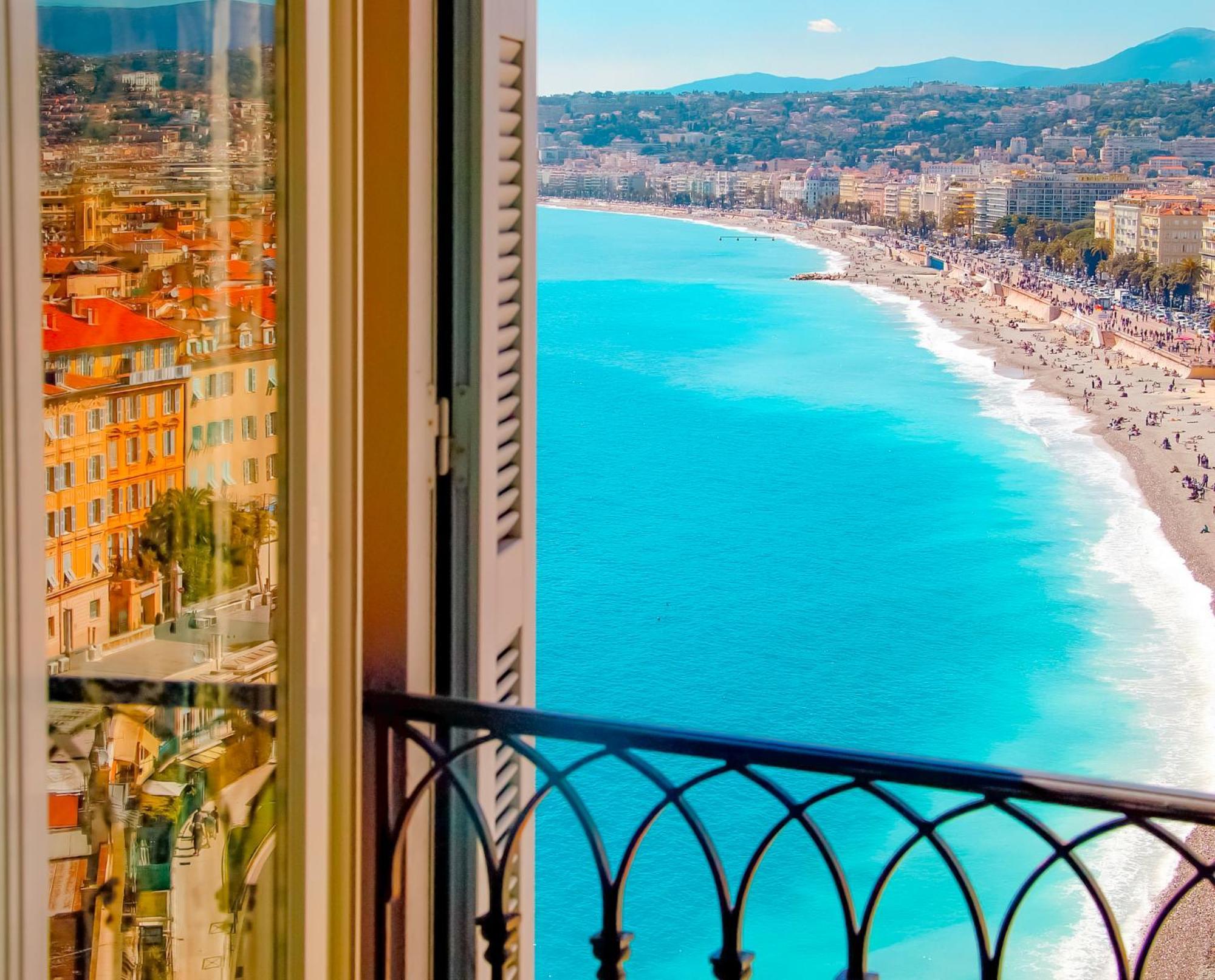Hotel La Perouse Baie Des Anges